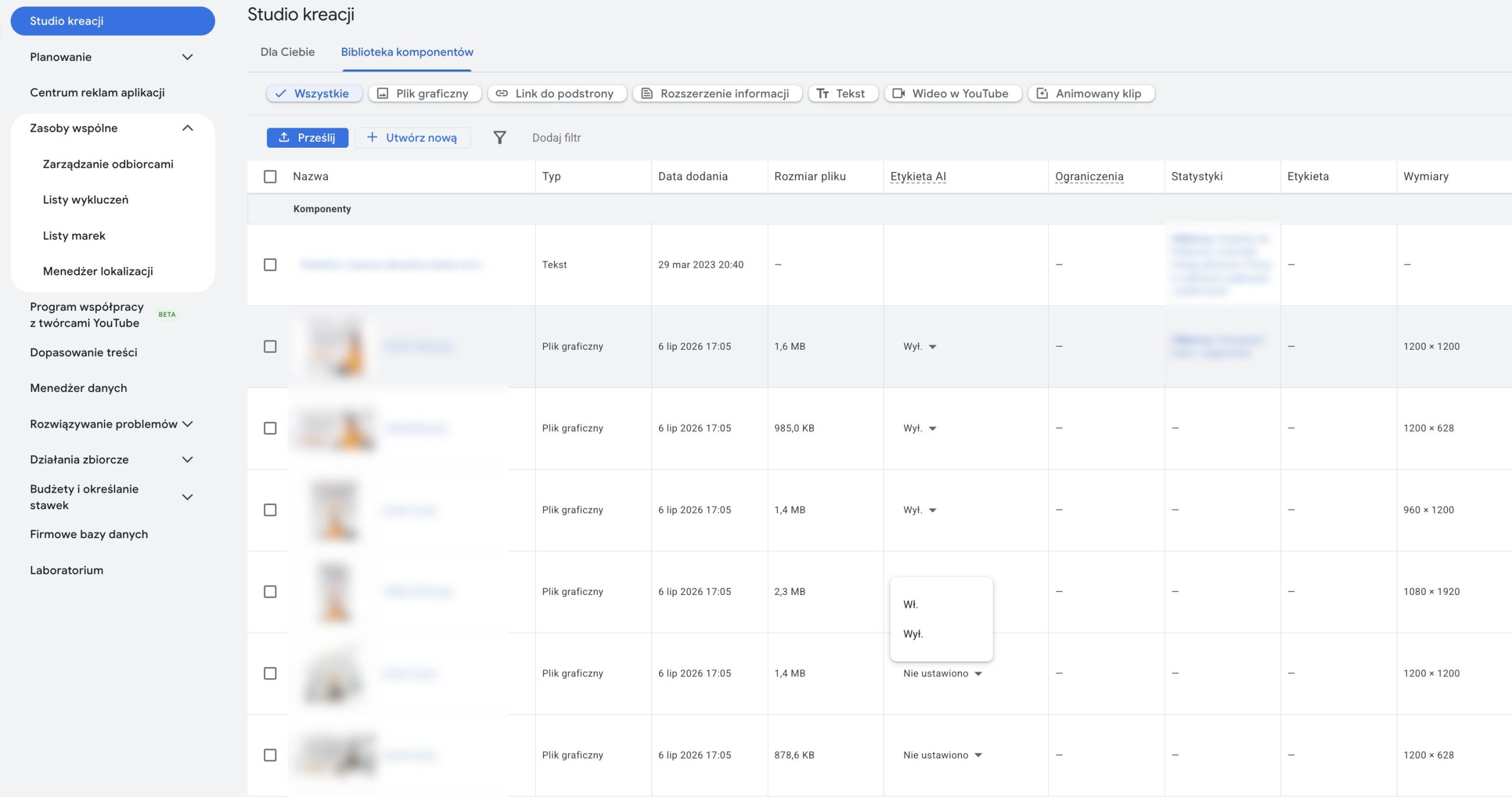 Nowa kolumna „Etykieta AI” w Studiu kreacji Google Ads